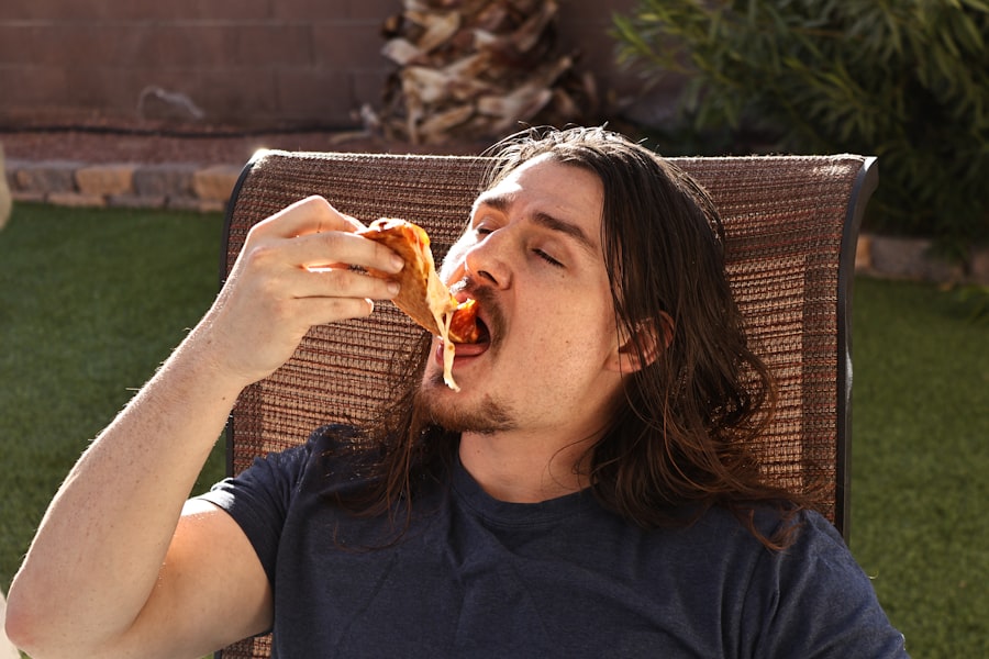 Photo eating out of boredom