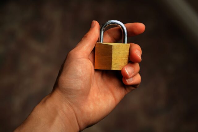 De ce este importantă protecția minorilor în mediul digital