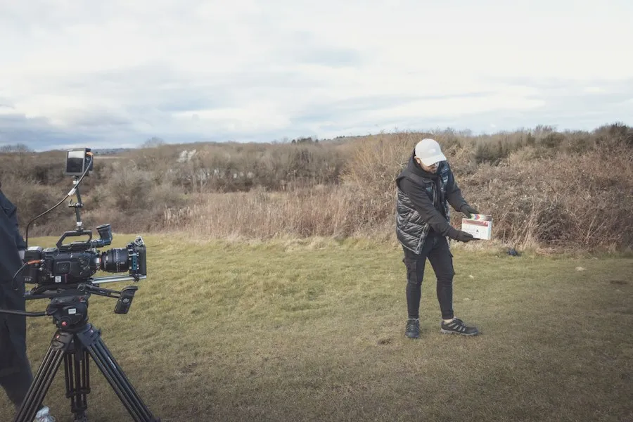 field reporting journalism